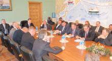 Росрыболовство, регионы и бизнес приступят к реализации проекта рыбного кластера на Дальнем Востоке Росрыболовство, регионы и бизнес приступят к реализации проекта рыбного кластера на Дальнем Востоке